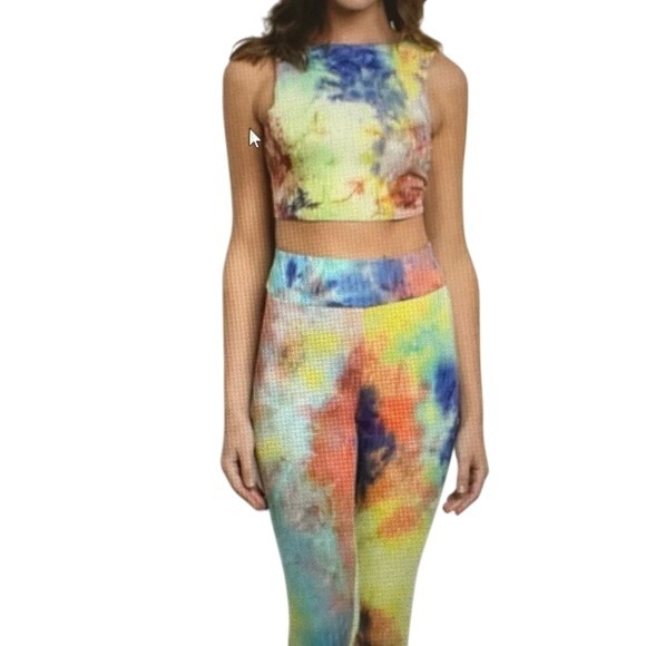 Tie Dye Crop Top and Leggings Set Colorful Athleisure‎ Activewear - Picture 1 of 2